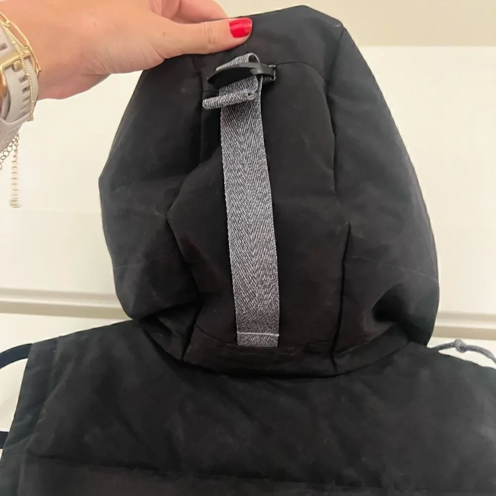 NWT pallie down vest the north face